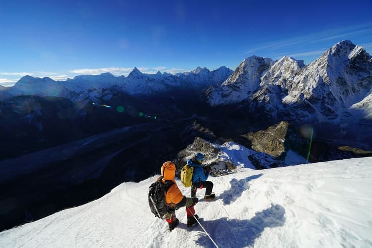 Comparing Island Peak, Lobuche East, and Mera Peak: A Guide to... - GP